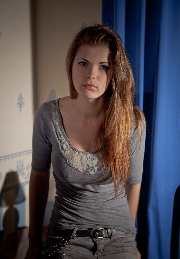 Виктория, 24